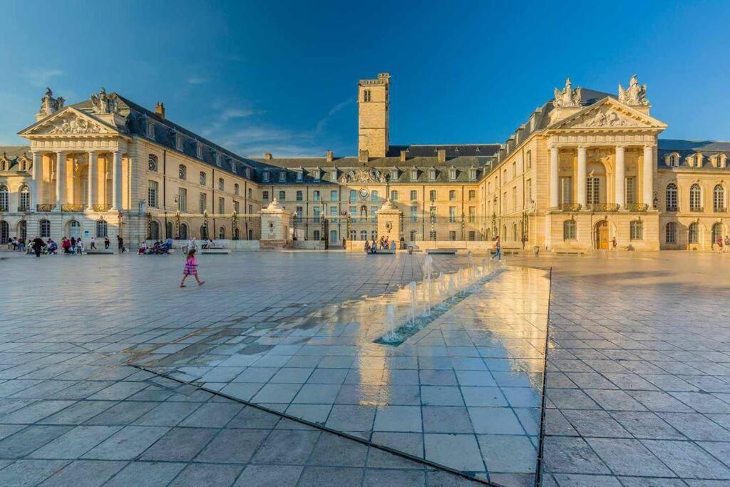 Le Jade : Au Coeur Du Centre Historique Lejlighed Dijon Eksteriør billede